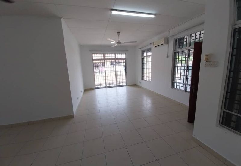 Desa Pinggiran Tanjung