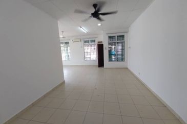 Desa Pinggiran Tanjung