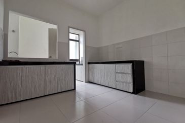 CEMPAKA SERI TOWN VILLAS @ KOTA SERIEMAS