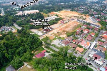 Paroi Business Center