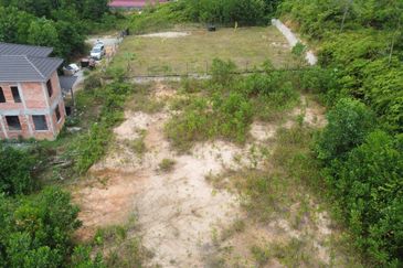 Paroi Business Center