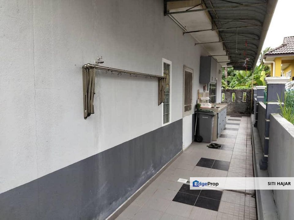 Taman Tuanku Jaafar, Seremban, Negeri Sembilan, One and half Storey Bungalow For Sale, Negeri Sembilan, Seremban