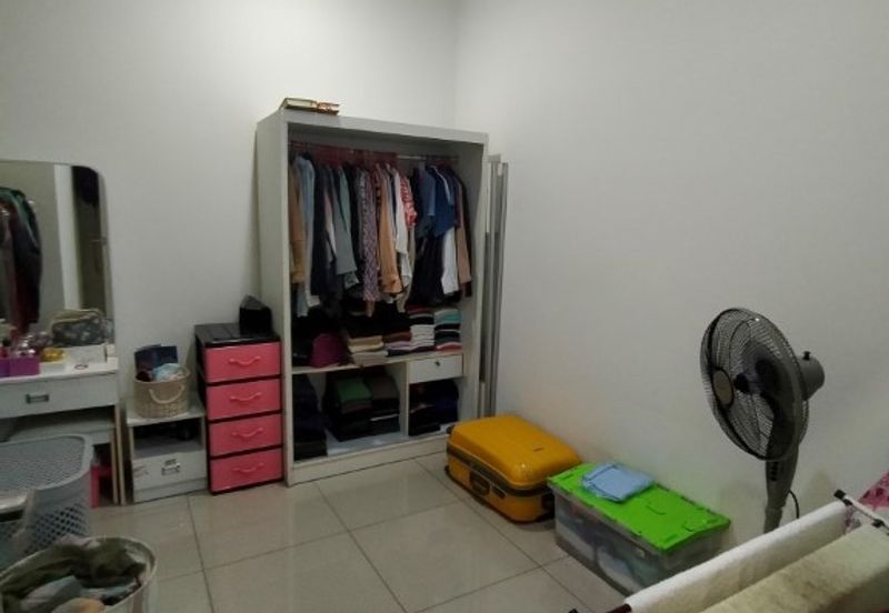 Laman Delfina @ Nilai Impian