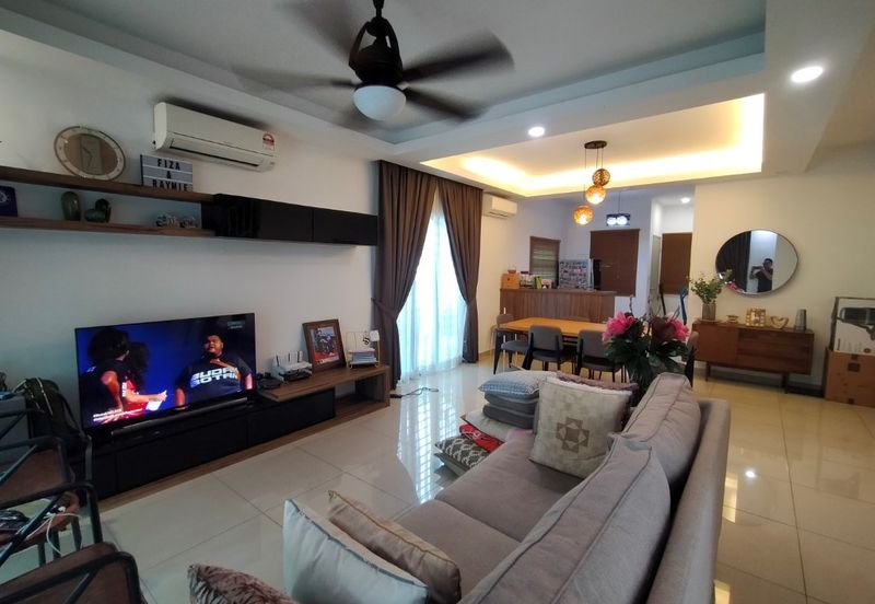 Laman Delfina @ Nilai Impian