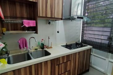 Laman Delfina @ Nilai Impian