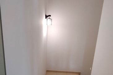 Laman Delfina @ Nilai Impian