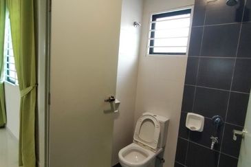 Laman Delfina @ Nilai Impian