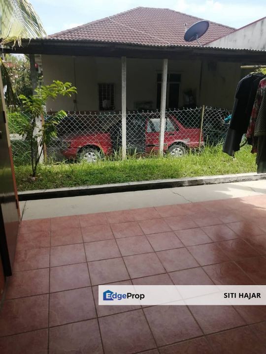 Taman Tuanku Jaafar, Seremban, Negeri Sembilan, Single Storey CORNER LOT Bungalow House For Sale, Negeri Sembilan, Seremban