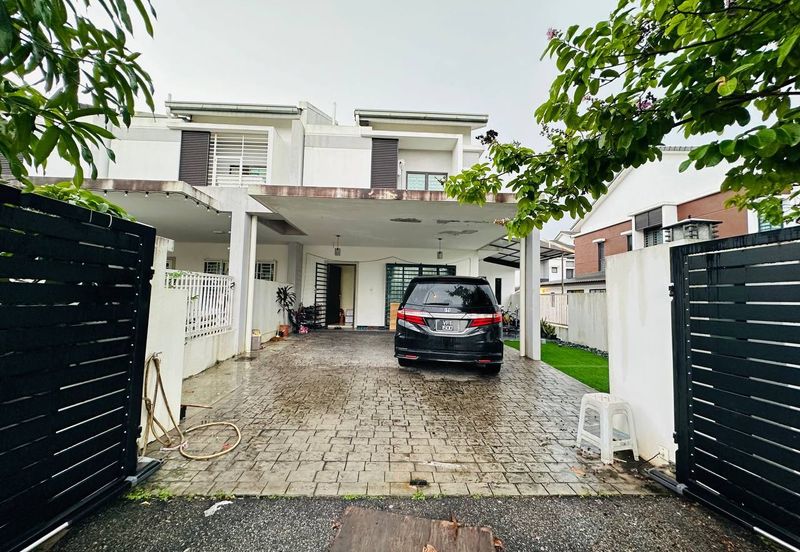 Laman Delfina @ Nilai Impian