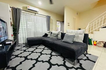 Laman Delfina @ Nilai Impian