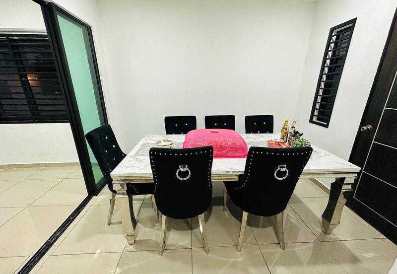 Laman Delfina @ Nilai Impian