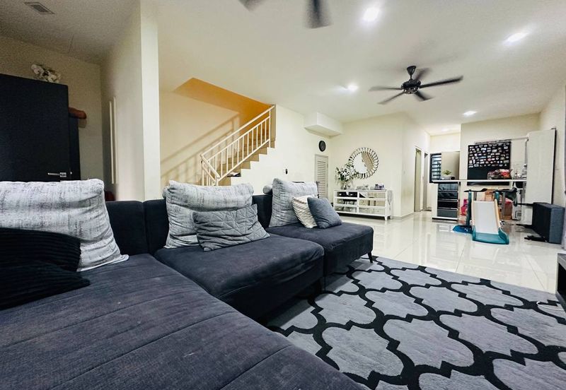 Laman Delfina @ Nilai Impian