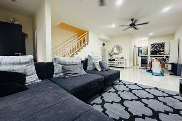 Laman Delfina @ Nilai Impian