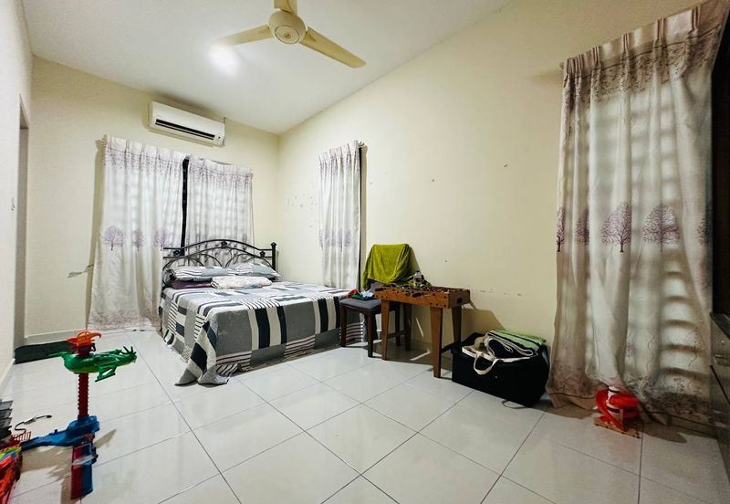 Laman Delfina @ Nilai Impian