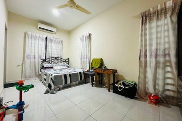 Laman Delfina @ Nilai Impian