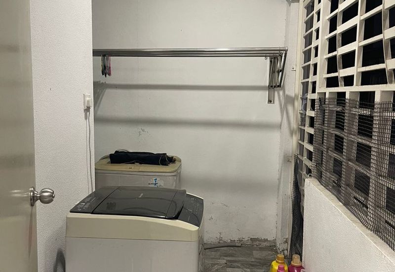 NILAI IMPIAN (LAMAN AZALEA)