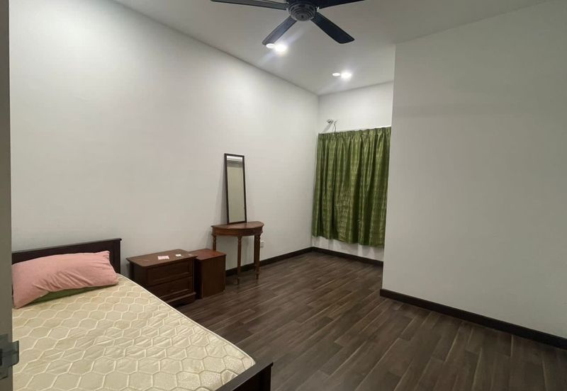 NILAI IMPIAN (LAMAN AZALEA)