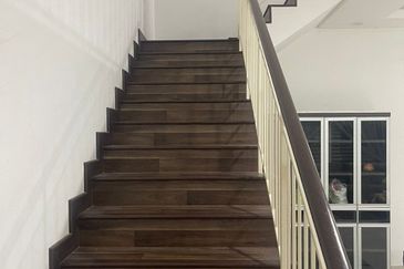 NILAI IMPIAN (LAMAN AZALEA)