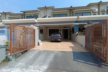 Perdana College Heights