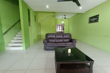 Perdana College Heights