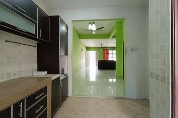 Perdana College Heights