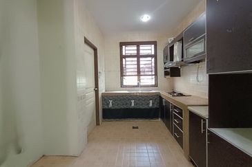 Perdana College Heights