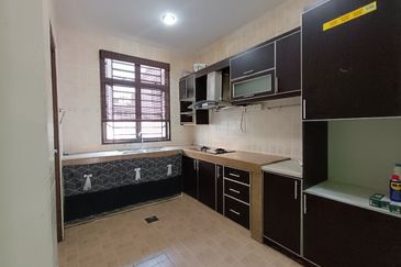 Perdana College Heights