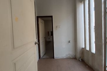 Perdana College Heights