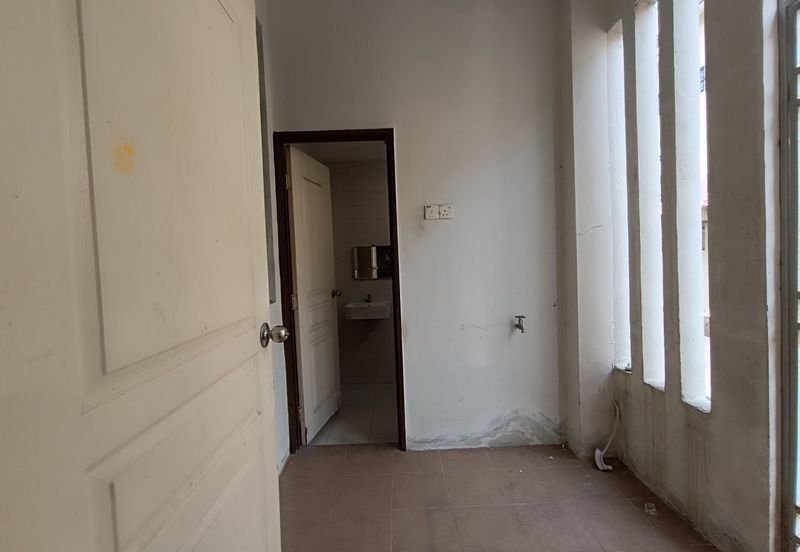 Perdana College Heights