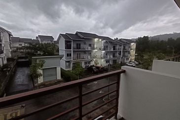 BANDAR AINSDALE FASA 1(SUCI)