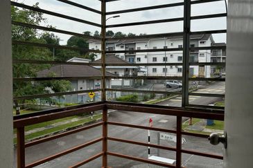 BANDAR AINSDALE FASA 1(SUCI)