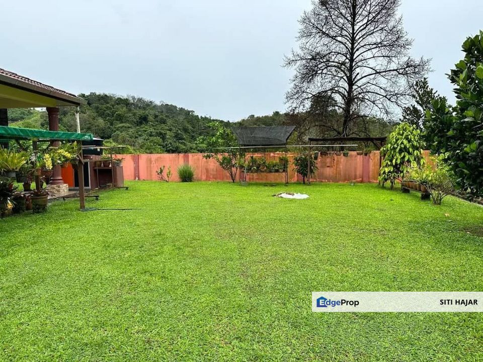 Kampung Baru Mambau, Seremban, Negeri Sembilan, Bungalow and Land 1.7 acre for Sale, Negeri Sembilan, Seremban