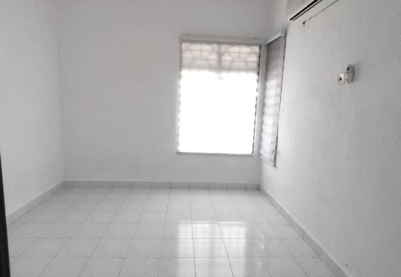 Taman Desa Pinggiran Bayu