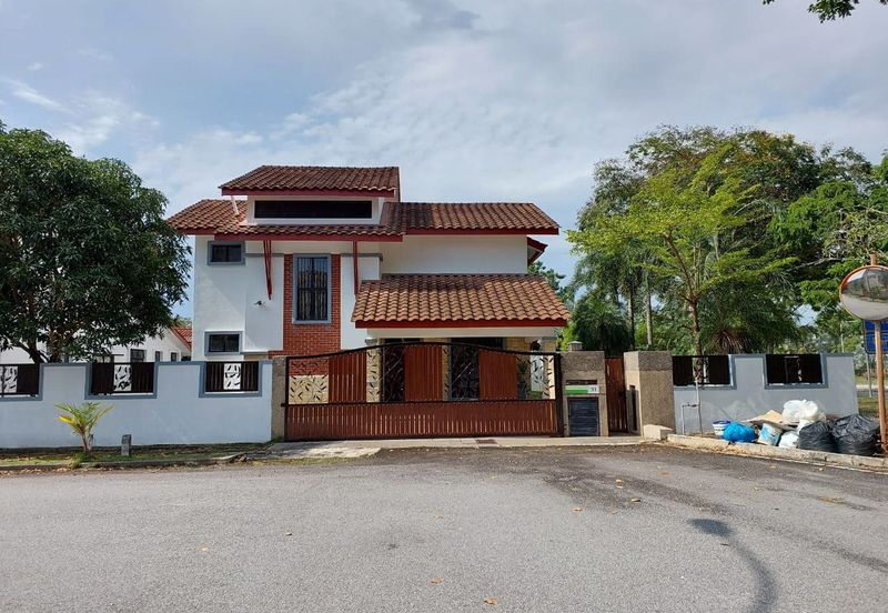 BANDAR ENSTEK (JENTAYU)