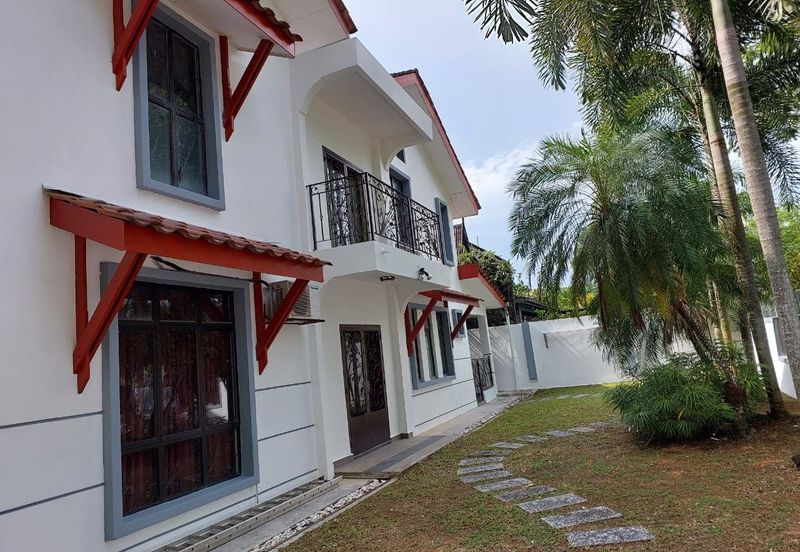 BANDAR ENSTEK (JENTAYU)