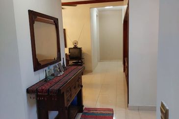 BANDAR ENSTEK (JENTAYU)