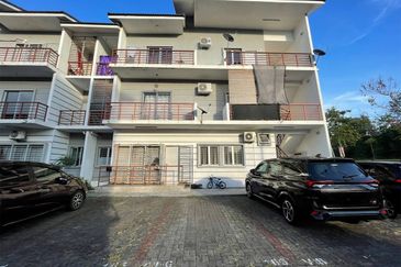 Taman Suci Bandar Ainsdale