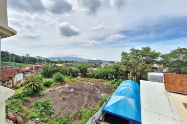 Tasik Mewah Condominium