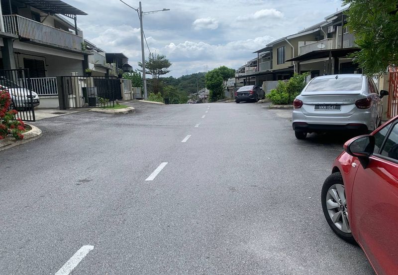 Taman Mawar, Bandar Baru Salak Tinggi