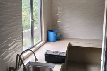 Taman Mawar, Bandar Baru Salak Tinggi