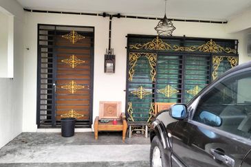 Taman Mawar, Bandar Baru Salak Tinggi