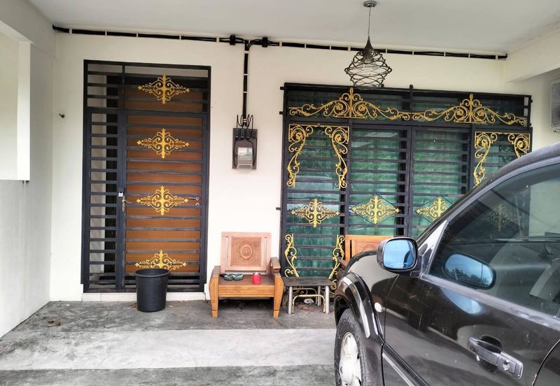 Taman Mawar, Bandar Baru Salak Tinggi