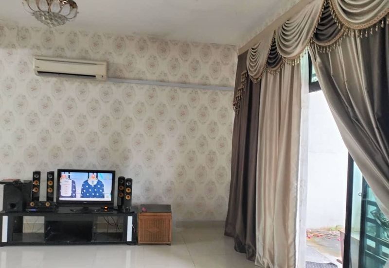 Taman Mawar, Bandar Baru Salak Tinggi