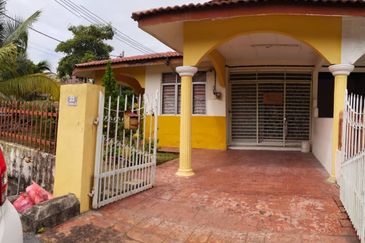 TAMAN IMPIAN PUTRA (TAMAN CRYSTAL)