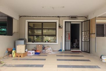 Perdana College Heights