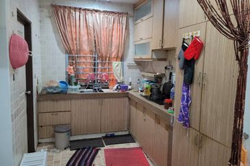 Perdana College Heights