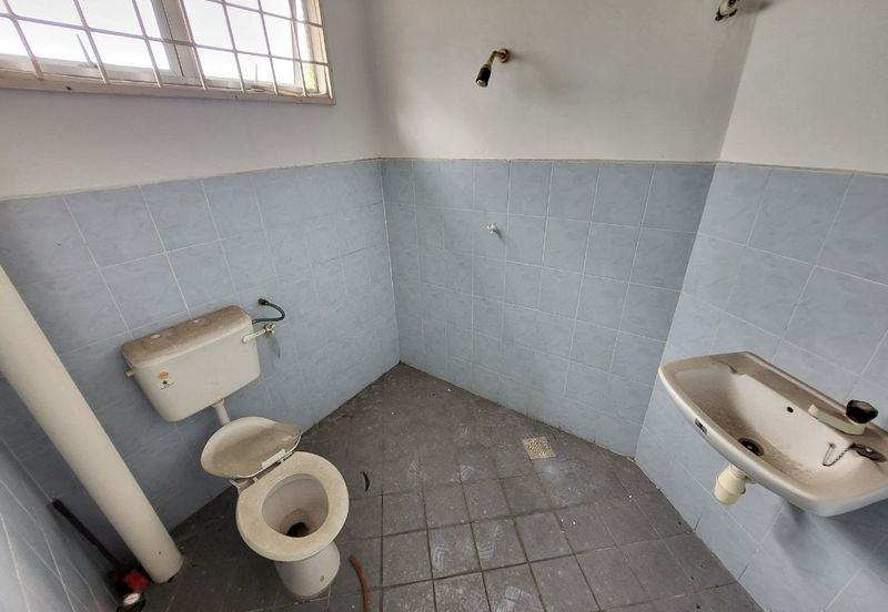 Oakland Commercial Centre