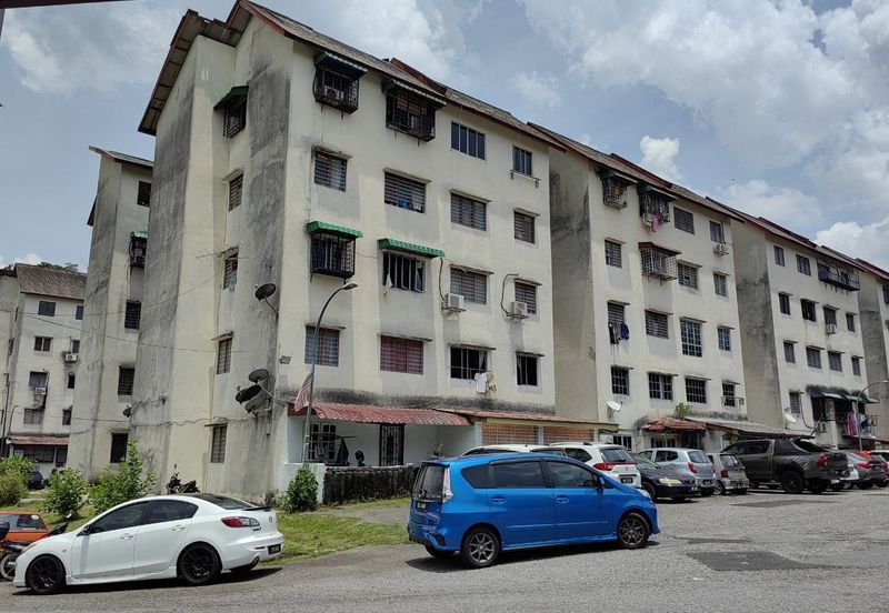 Taman Pinggiran Delima