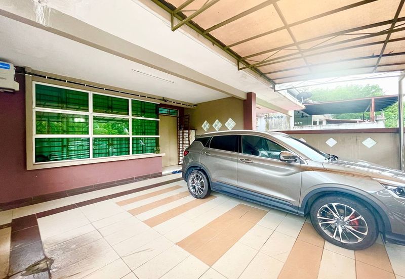 Taman Mawar, Bandar Baru Salak Tinggi