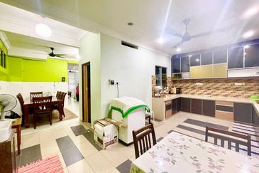 Taman Mawar, Bandar Baru Salak Tinggi